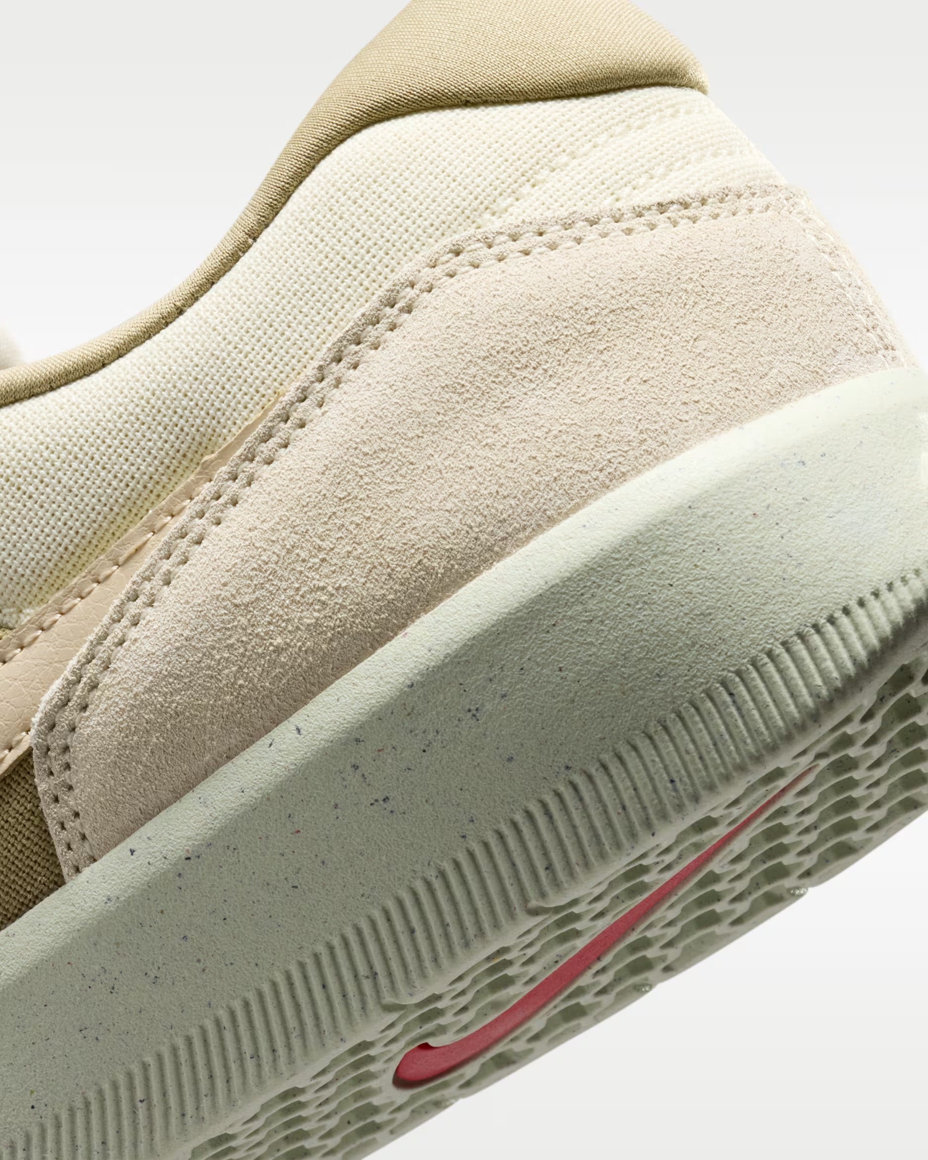 Nike SB Force 58 outsole tread
