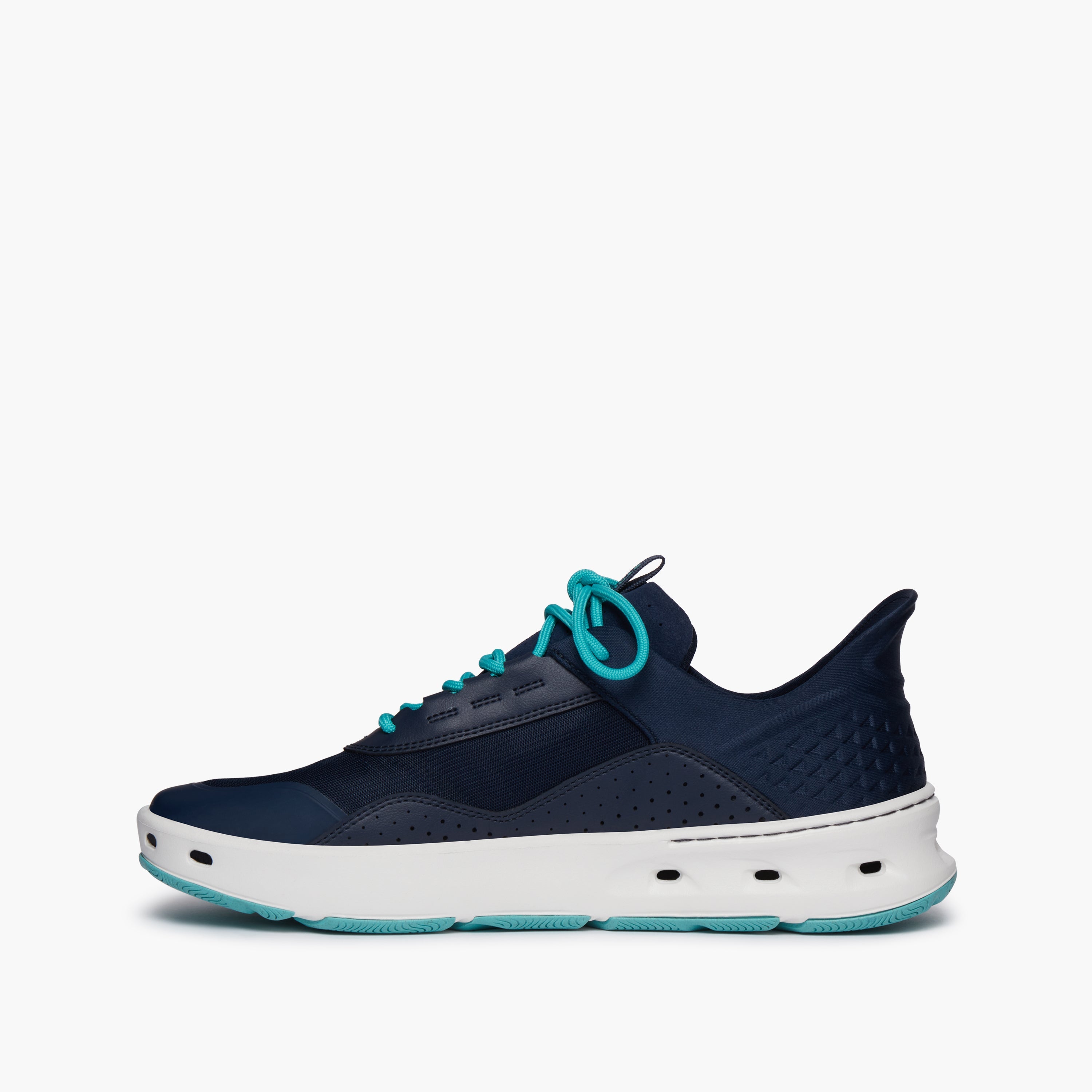 STRIKE Bluefin sneaker TPU toe bumper detail
