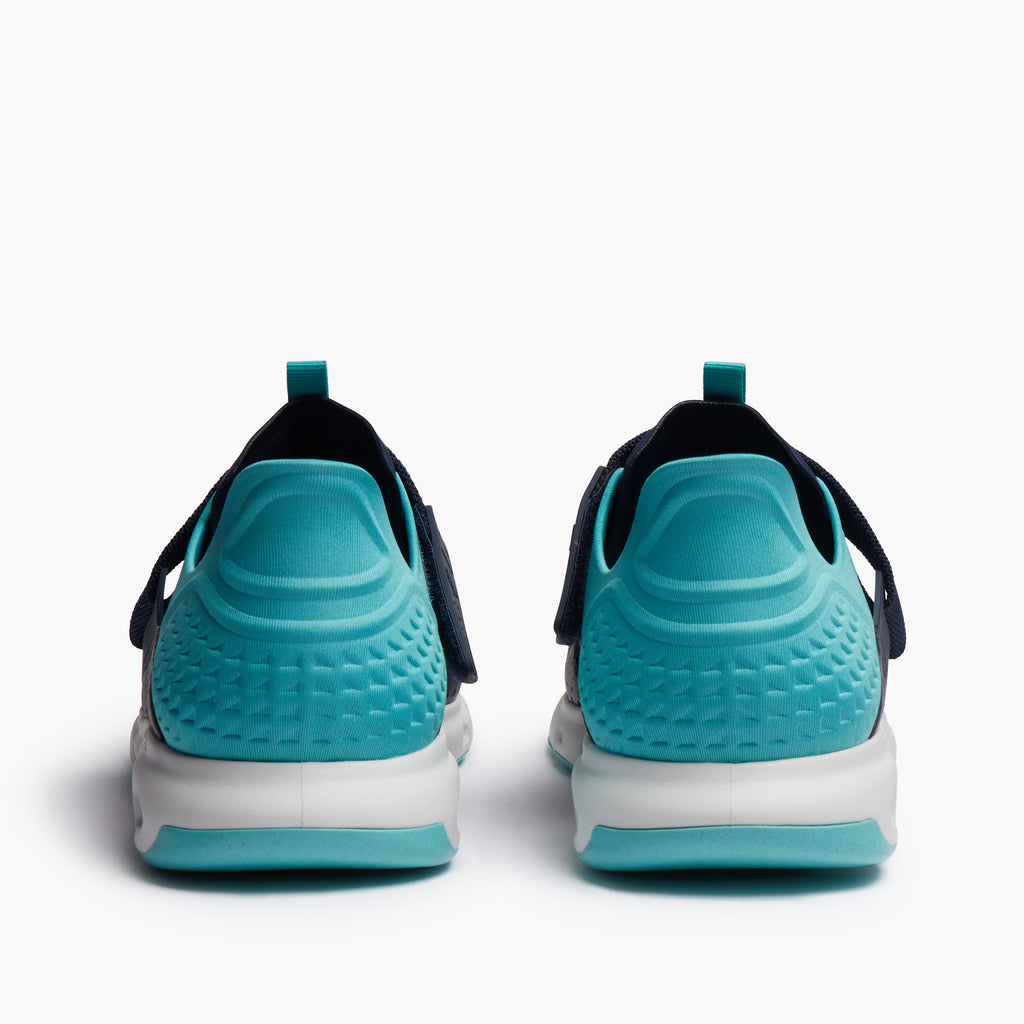 STRIKE Silvertip strap sneaker outsole grip